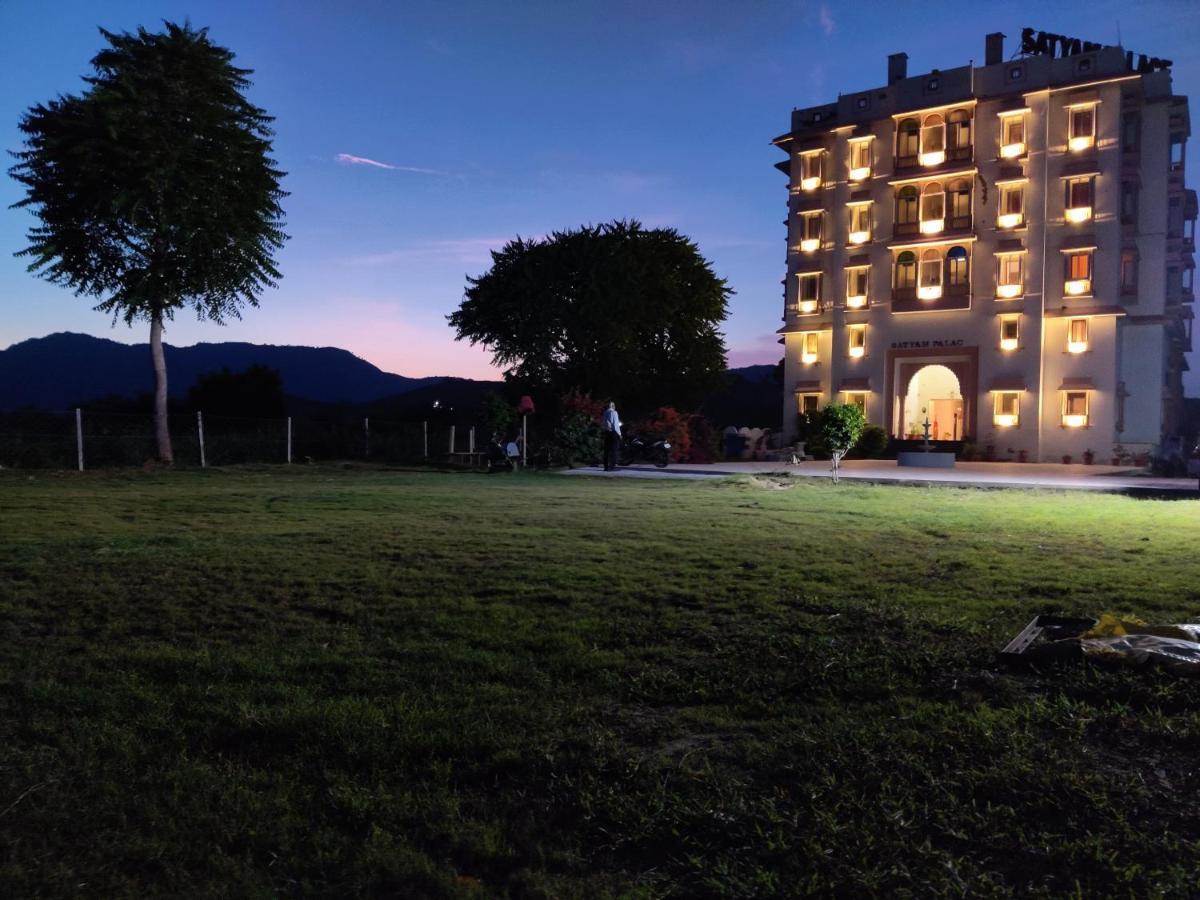 Satyam Palace Resort Pushkar Zewnętrze zdjęcie